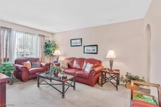 Photo #3: 2489230 Listing 