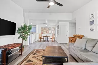 Photo #6: 2489239 Listing 