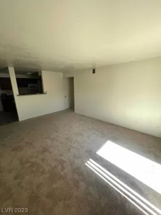 Photo #1: 2489265 Listing 