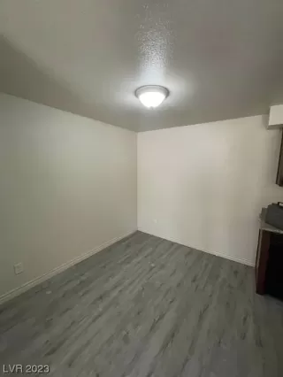 Photo #2: 2489265 Listing 