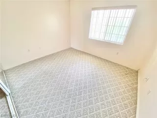 Photo #6: 2489300 Listing 