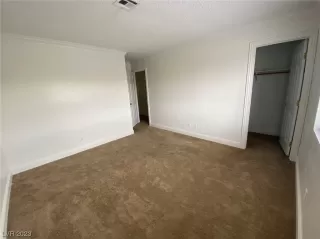 Photo #4: 2489312 Listing 