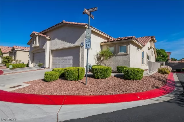 MLS: 2489351 Condo For Sale