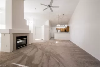 Photo #5: 2489351 Listing