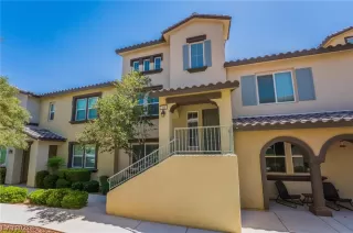 Photo #3: 2489356 Listing 