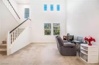 Photo #6: 2489356 Listing 