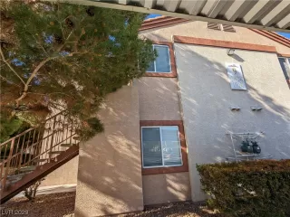 Photo #1: 2489376 Listing 