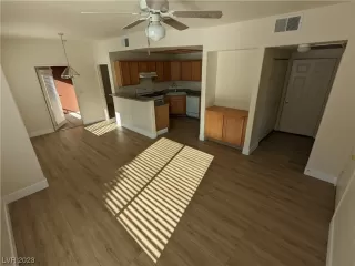 Photo #4: 2489376 Listing 
