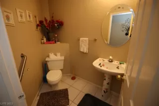 Photo #4: 2489378 Listing