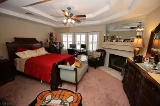 Photo #5: 2489378 Listing