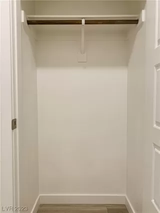 Photo #4: 2489379 Listing 