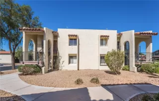 Photo #1: 2489381 Listing 