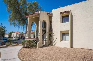 Photo #2: 2489381 Listing 