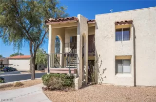 Photo #3: 2489381 Listing 