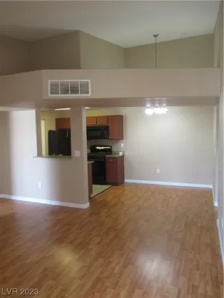 Photo #1: 2489451 Listing 