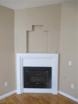 Photo #3: 2489451 Listing 