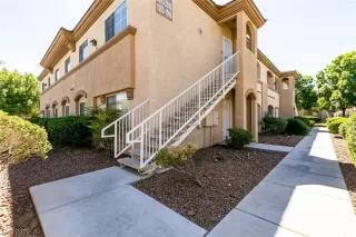 Photo #2: 2489463 Listing