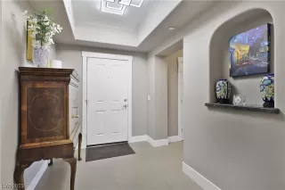 Photo #3: 2489466 Listing 