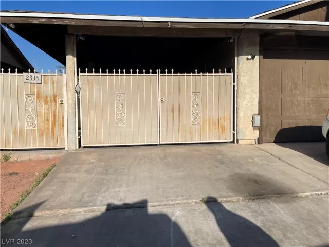 MLS: 2489468 Condo For Sale