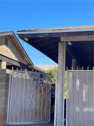 Photo #2: 2489468 Listing