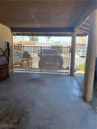 Photo #6: 2489468 Listing