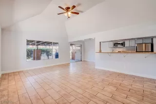 Photo #1: 2489493 Listing