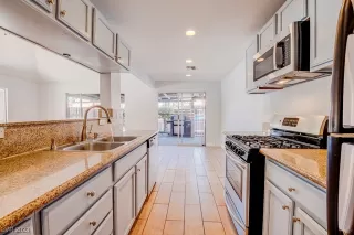 Photo #3: 2489493 Listing