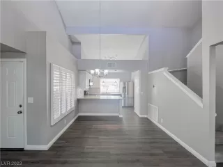 Photo #6: 2489499 Listing 