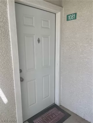 Photo #1: 2489505 Listing 