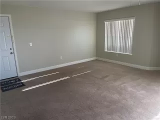 Photo #2: 2489505 Listing 