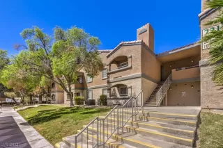 Photo #3: 2489513 Listing