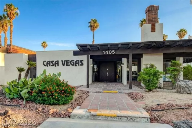 MLS: 2489515 Condo For Sale