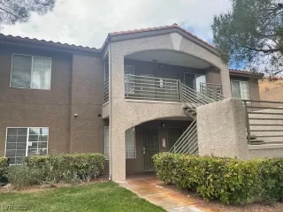 Photo #1: 2489518 Listing 