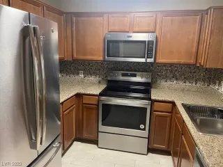 Photo #4: 2489518 Listing 