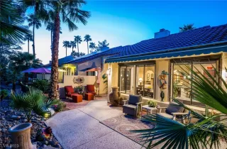 Photo #1: 2489554 Listing