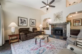 Photo #5: 2489554 Listing