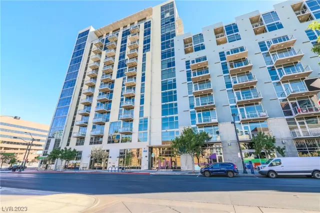 MLS: 2489565 Condo For Sale