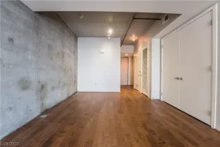 Photo #2: 2489565 Listing