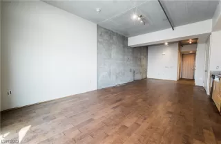 Photo #4: 2489565 Listing