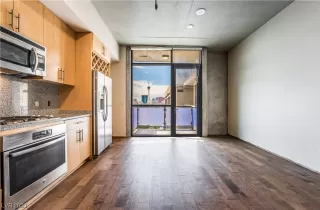 Photo #6: 2489565 Listing