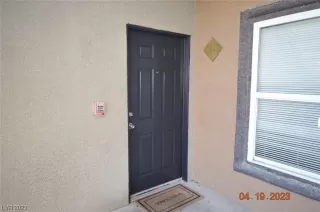 Photo #1: 2489601 Listing 