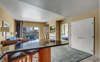 Photo #4: 2489636 Listing