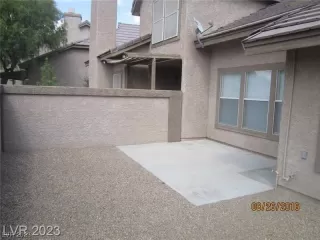 Photo #2: 2489661 Listing