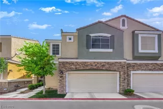 Photo #1: 2489665 Listing