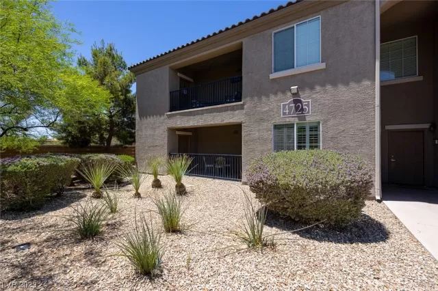 MLS: 2489677 Condo For Sale