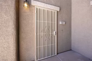 Photo #4: 2489677 Listing 