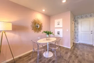 Photo #4: 2489702 Listing