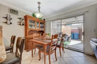 Photo #3: 2489703 Listing