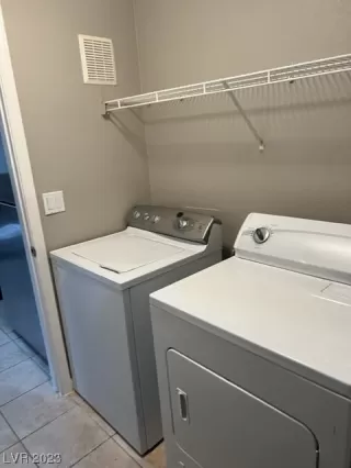 Photo #4: 2489705 Listing 