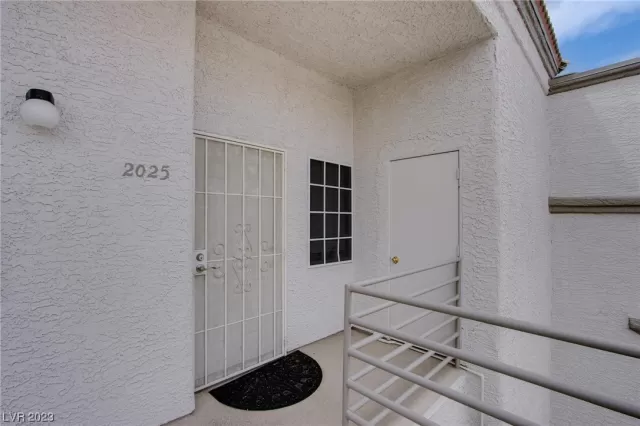 MLS: 2489715 Condo For Sale